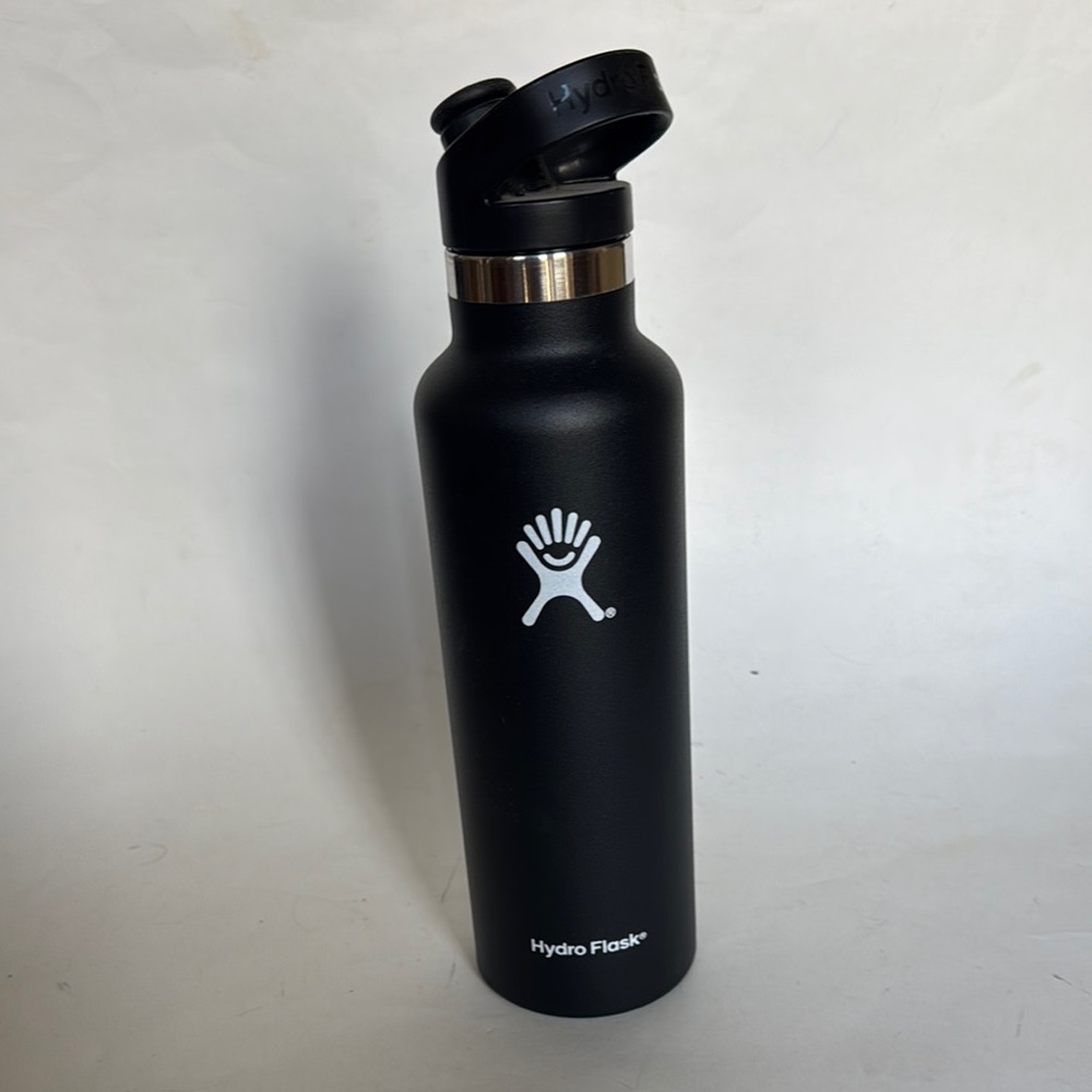 HYDRO FLASK 21oz Black EUC $35